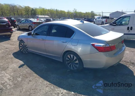 2015 Honda Accord Hybrid Touring z USA, uszkodzony, nr VIN 1HGCR6F78FA009351